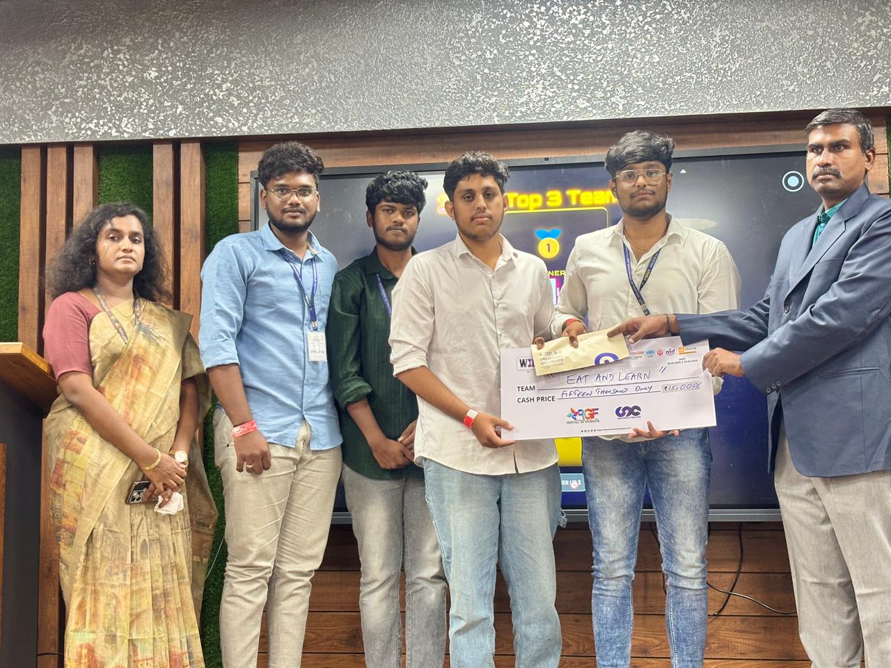 Team receiving 1st prize